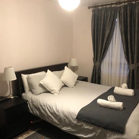 Lovely One Bed Apartment To Rent Londen Buitenkant foto